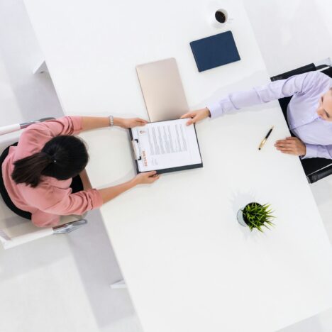 Jakie studia dadzą Ci zawód, którego nie zastąpi AI?